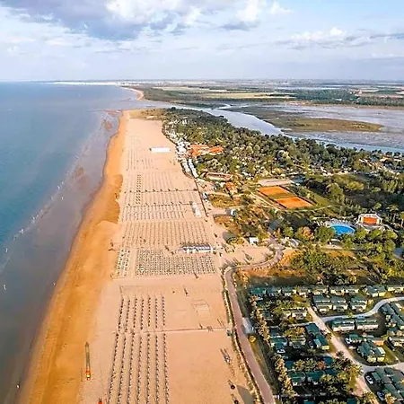 Spacious Flat Close To The - Beahost Hotel Bibione